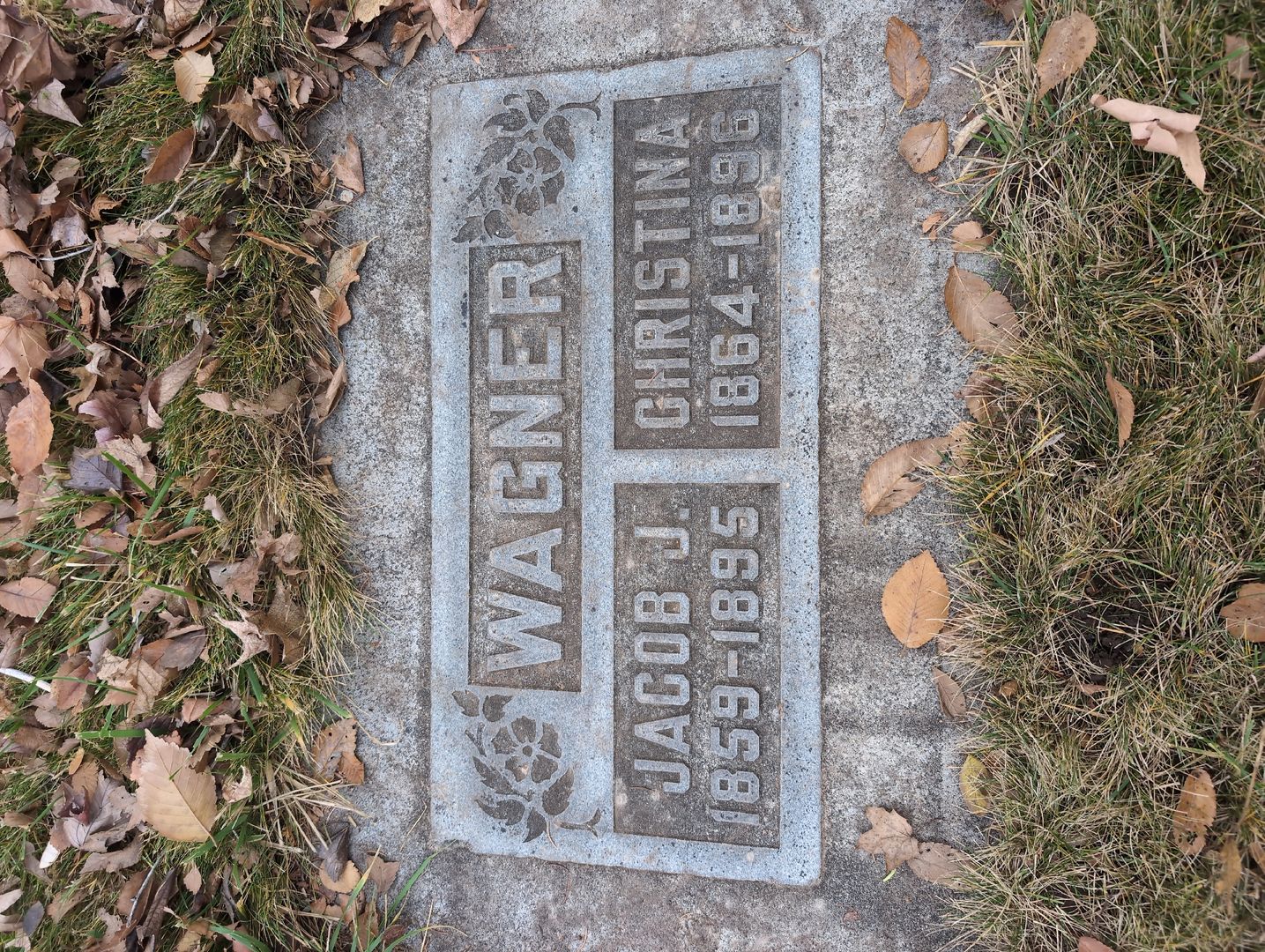 Ethel Lucile Baker Fewell's grave. Photo 1