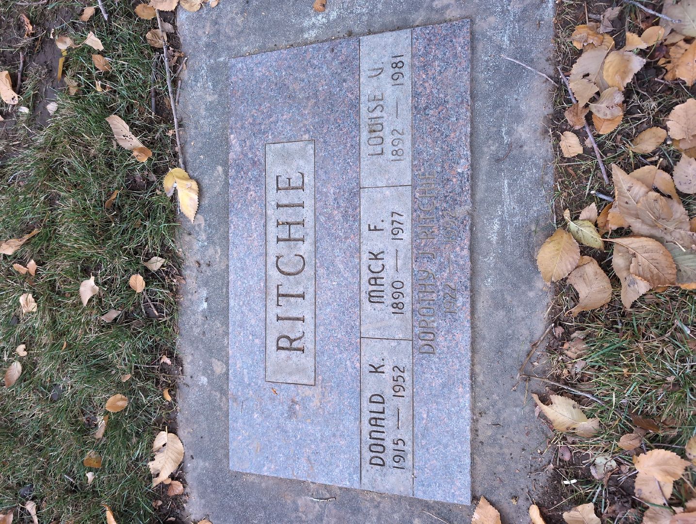 Vann Dorne Camp's grave. Photo 1