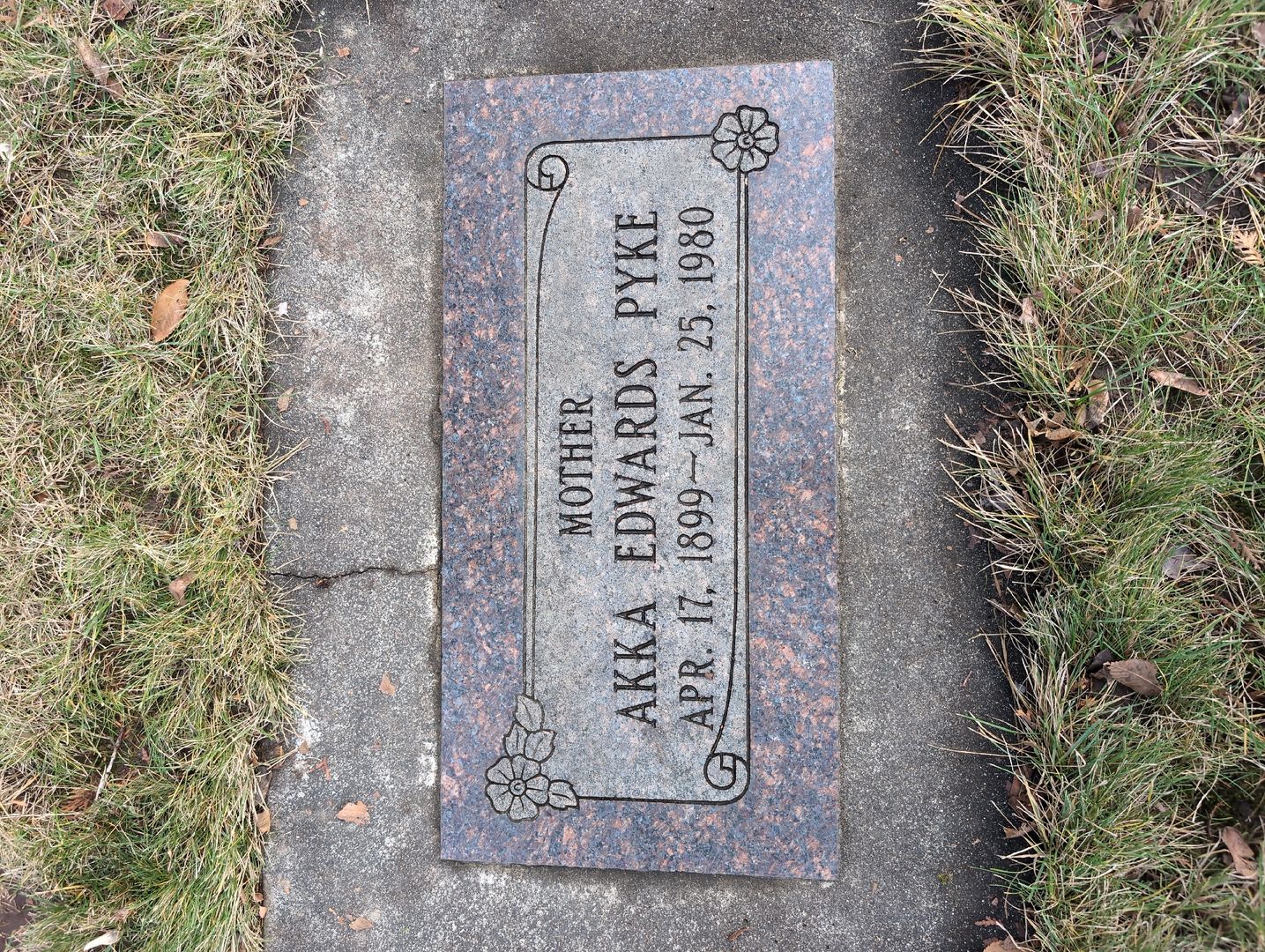 Darlene P. Haeger's grave. Photo 1