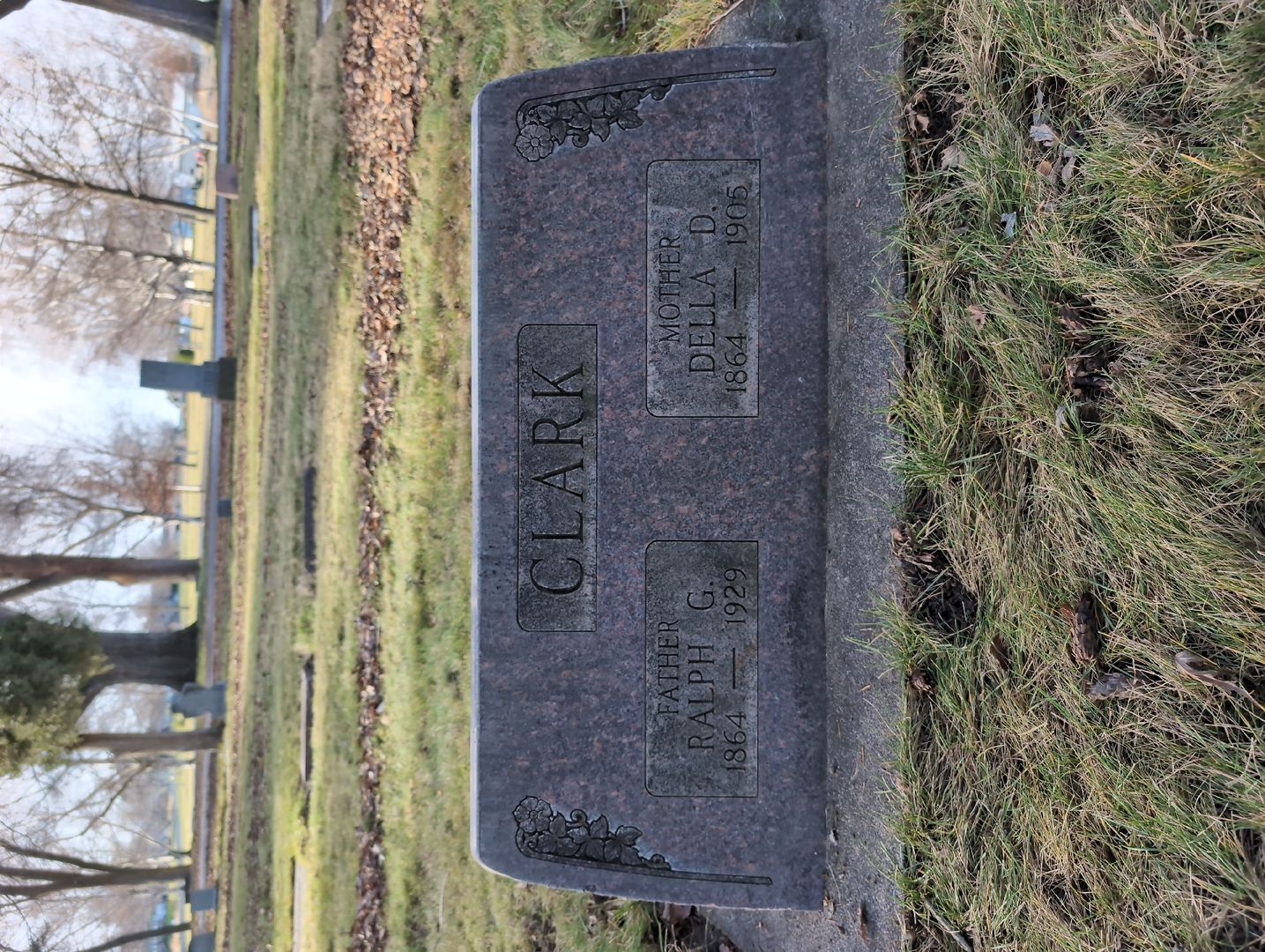 Lura B. LaFountaine's grave. Photo 1