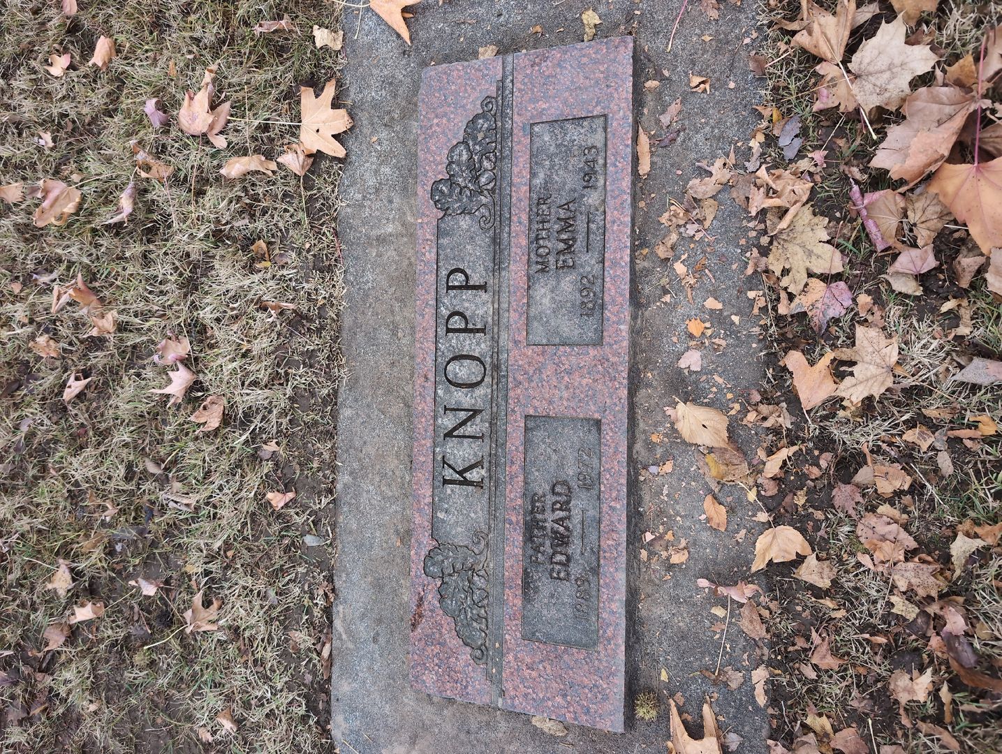Ethel Vantress's grave. Photo 1