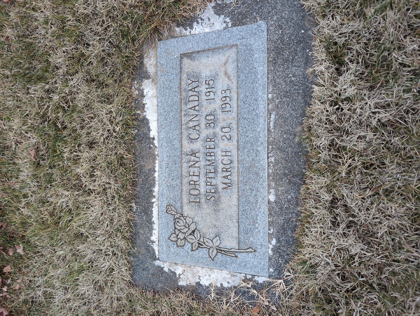 Lorena Canaday's grave. Photo 1