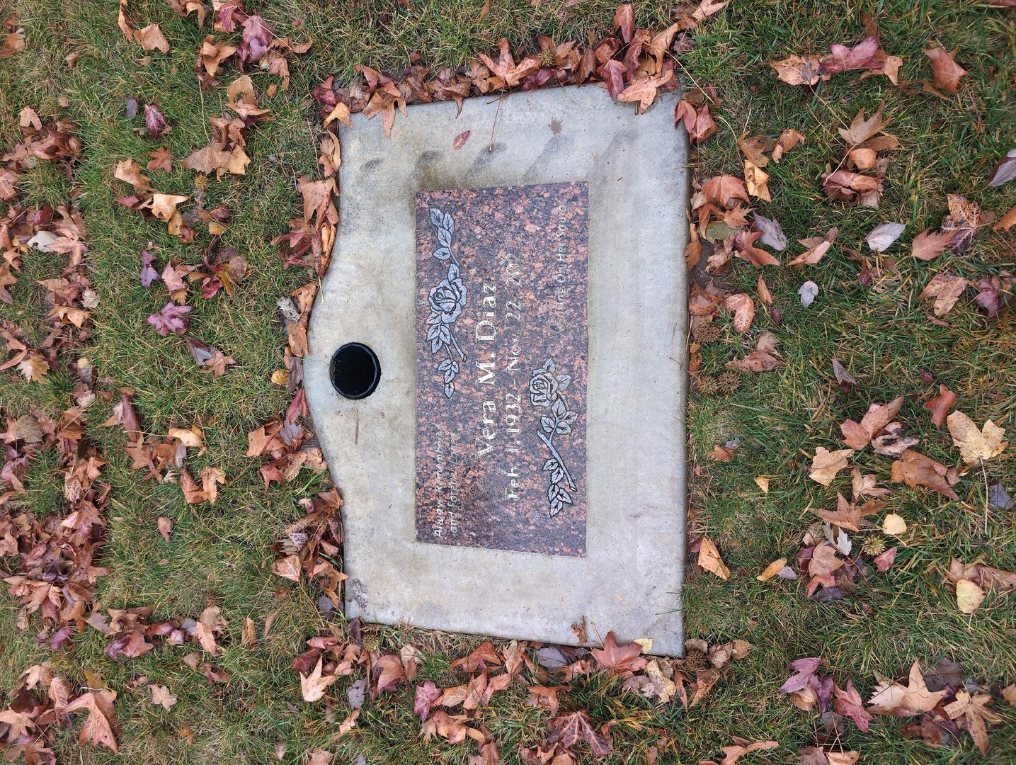 Marlene B. Cafferky's grave. Photo 1