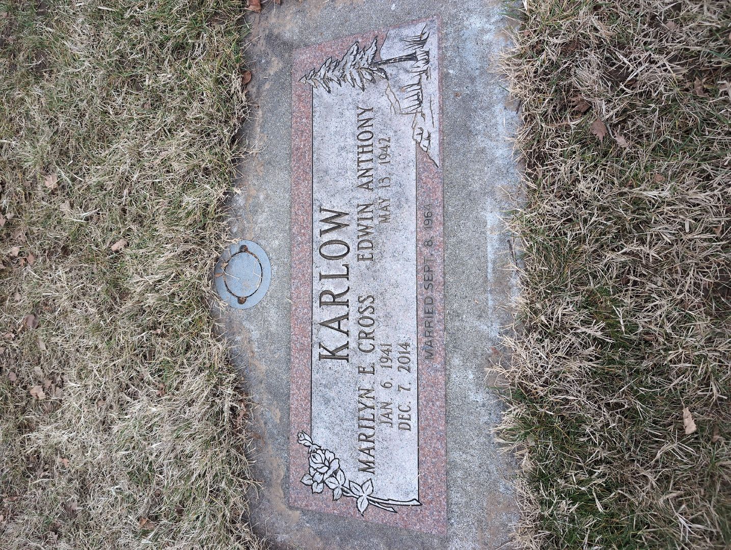 Edwin Karlow's grave. Photo 1