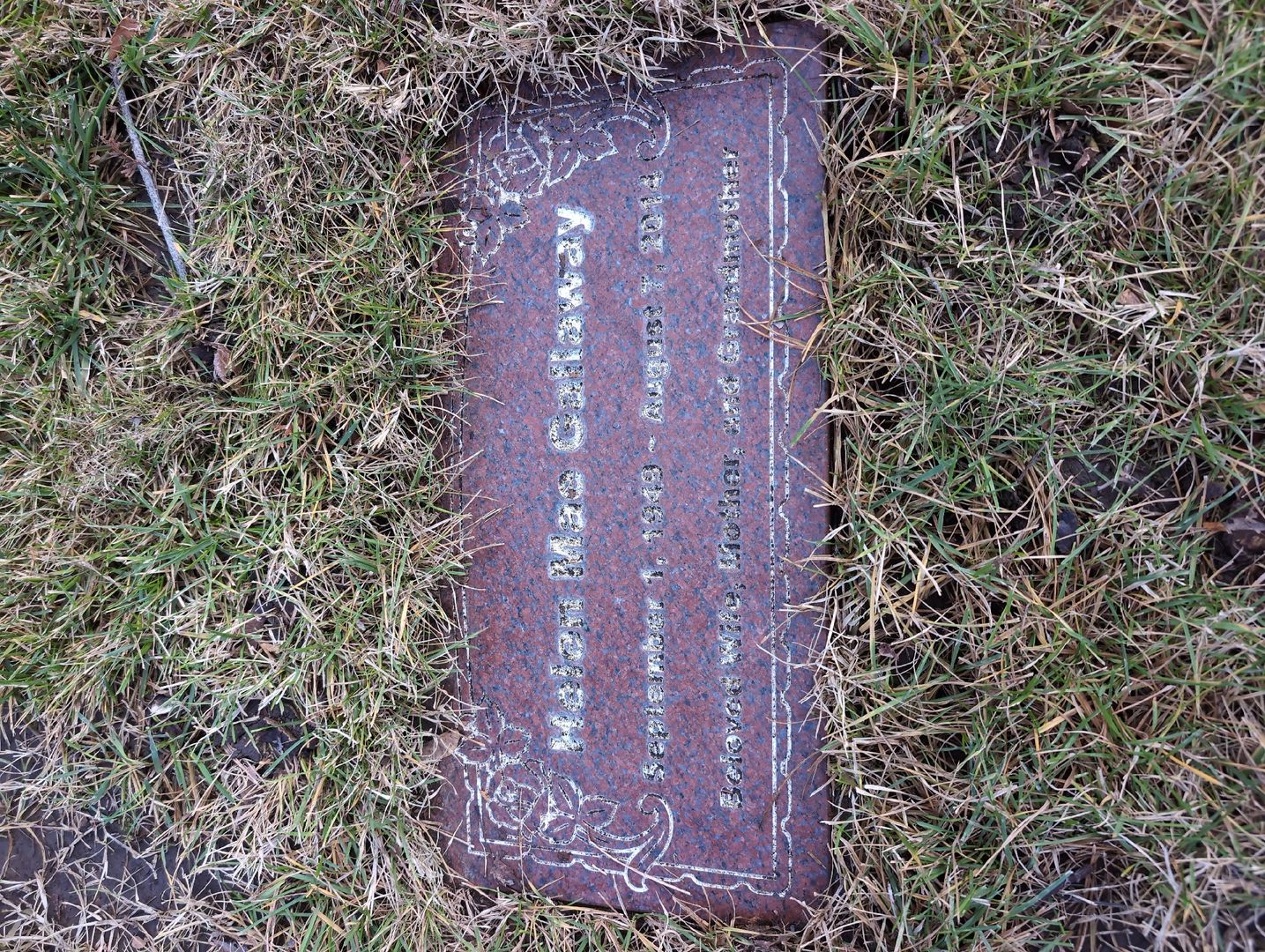 Helen Mae Gallaway's grave. Photo 1