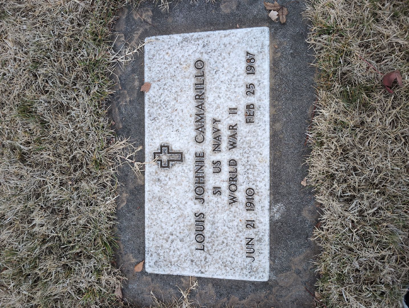 Lillian Evelyn Camarillo's grave. Photo 1