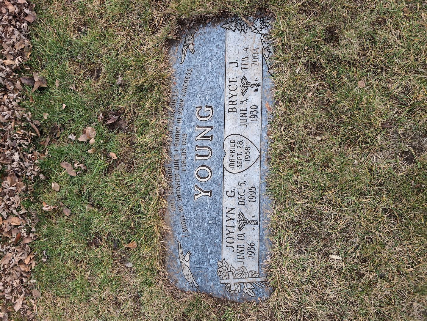 Bryce J. Young's grave. Photo 1