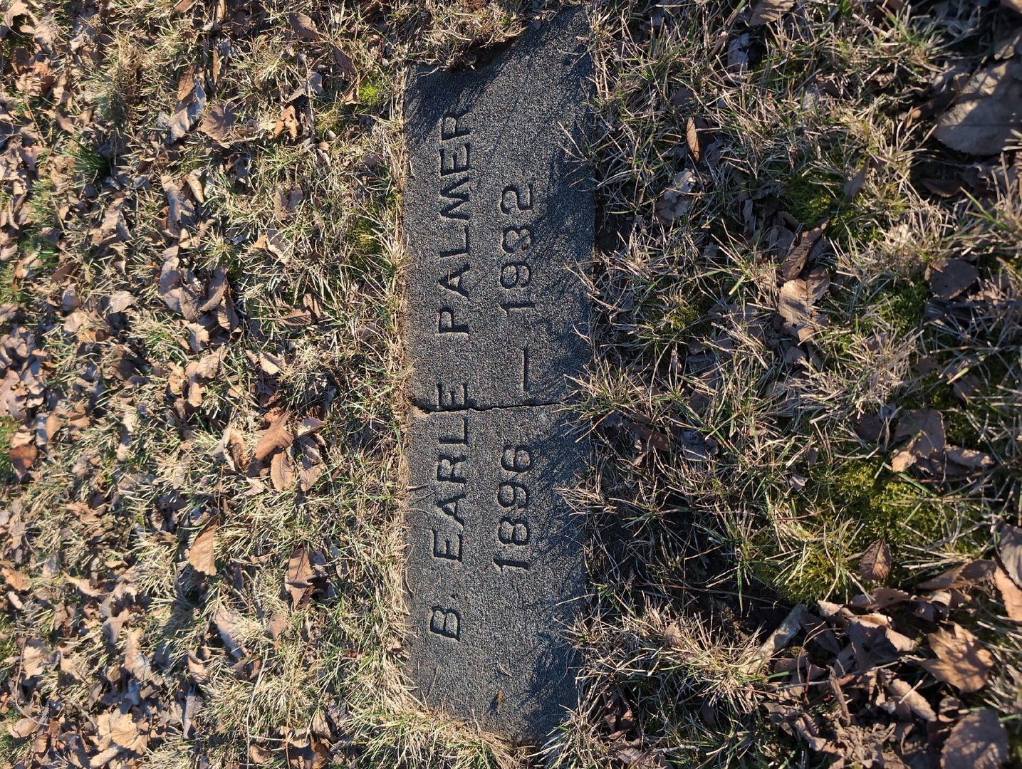 B. Earle Palmer's grave. Photo 1