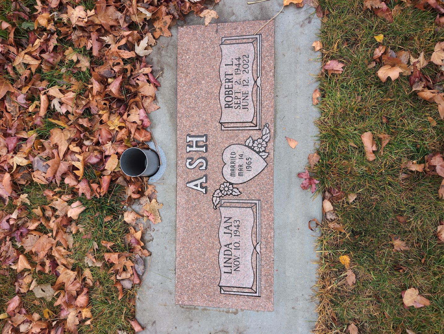 Thor Cebastian Bakland's grave. Photo 1