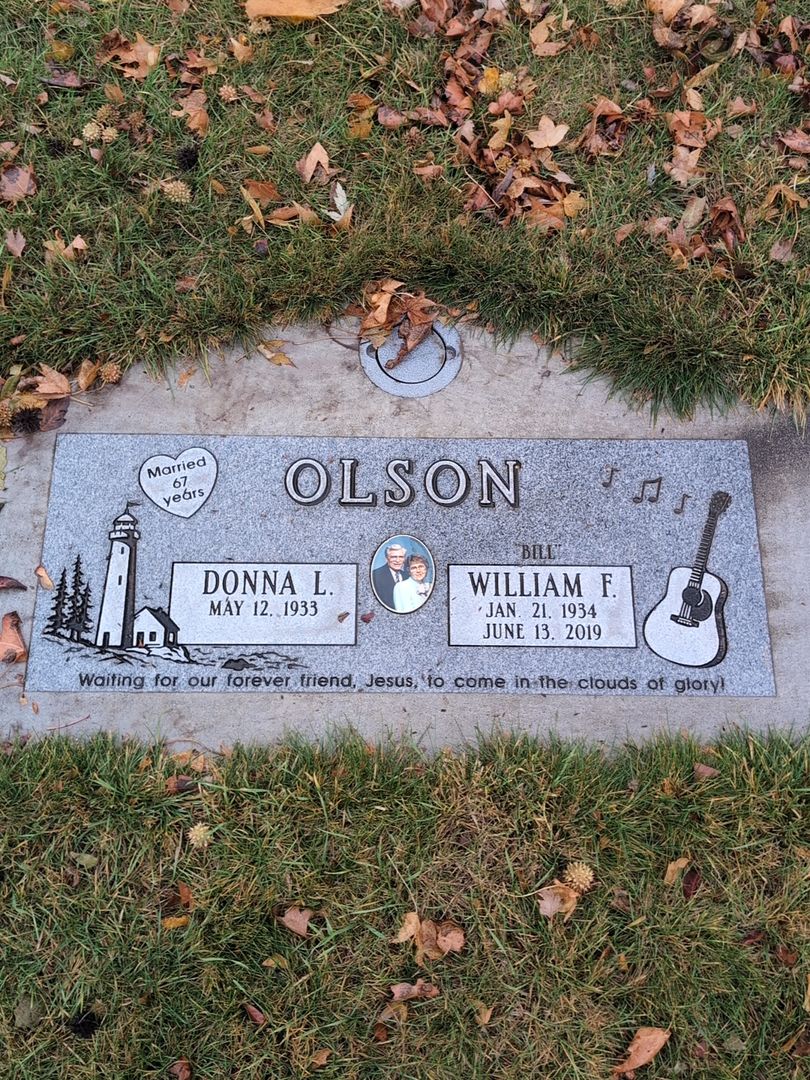 Myrna L. Adams's grave. Photo 1