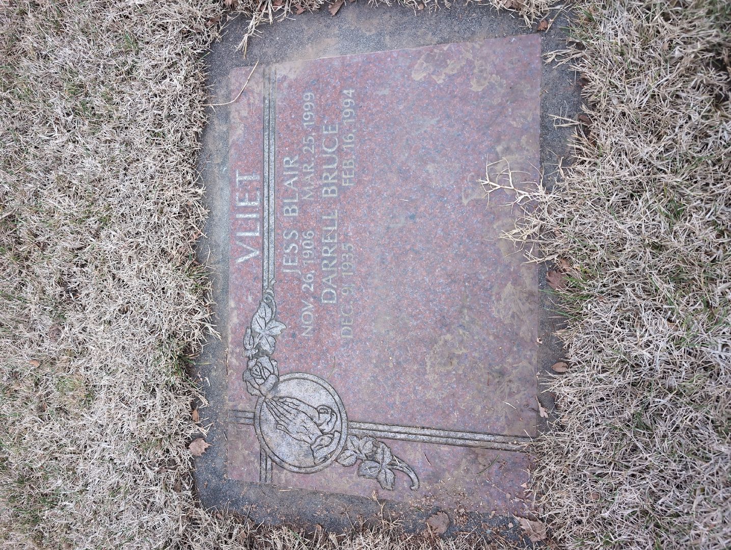 John V. Lacey's grave. Photo 1