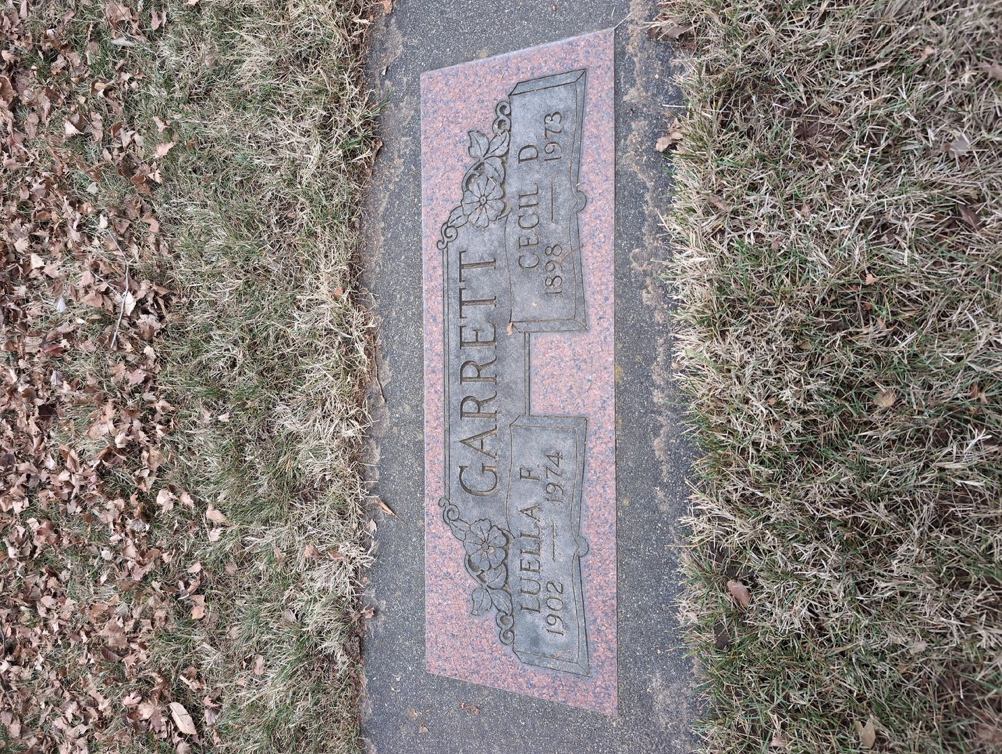Ruth Page's grave. Photo 1