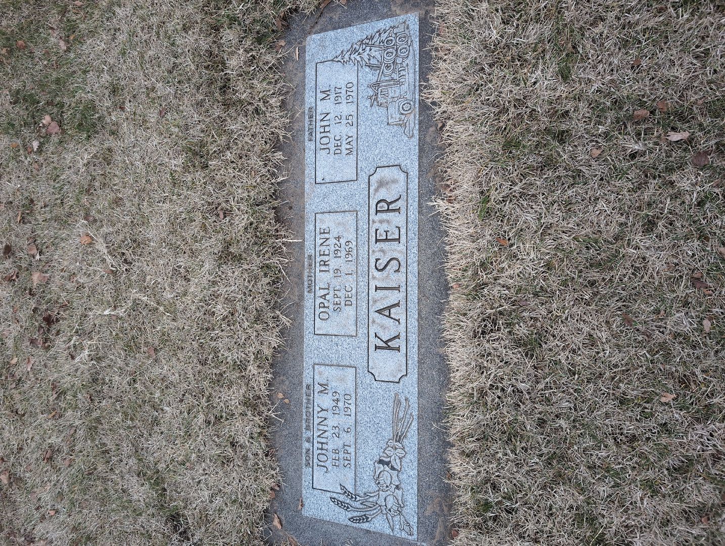 John M. Kaiser's grave. Photo 1