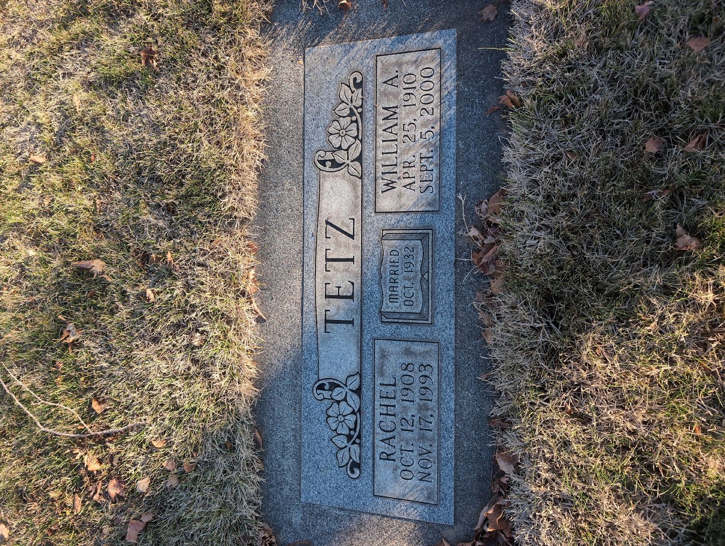 Flossie B. Cable's grave. Photo 1